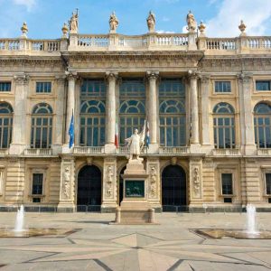 tour-por-el-palacio-madama-08
