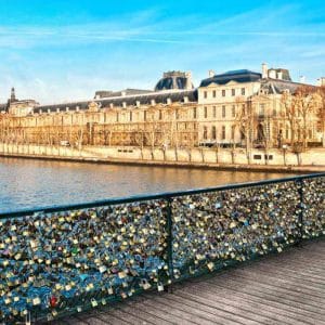 tour-por-el-puente-de-las-artes-paris-05